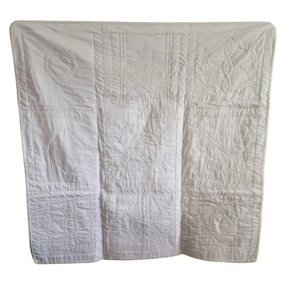 Handmade Baby Quilt Cream & White w/ Embroidery Lace Inset 42